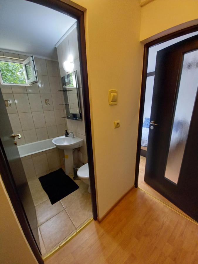 Alma Apartament Piatra Neamt Exterior photo